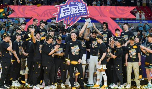 姚明称将率NBA名人赛团队争夺胜利，回归球场再战